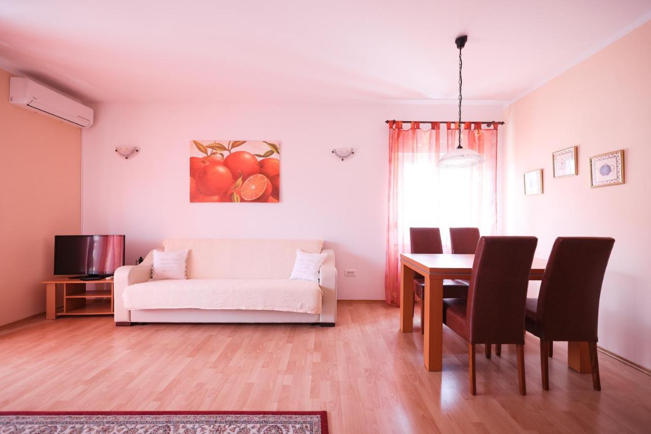 Veronika Apartment