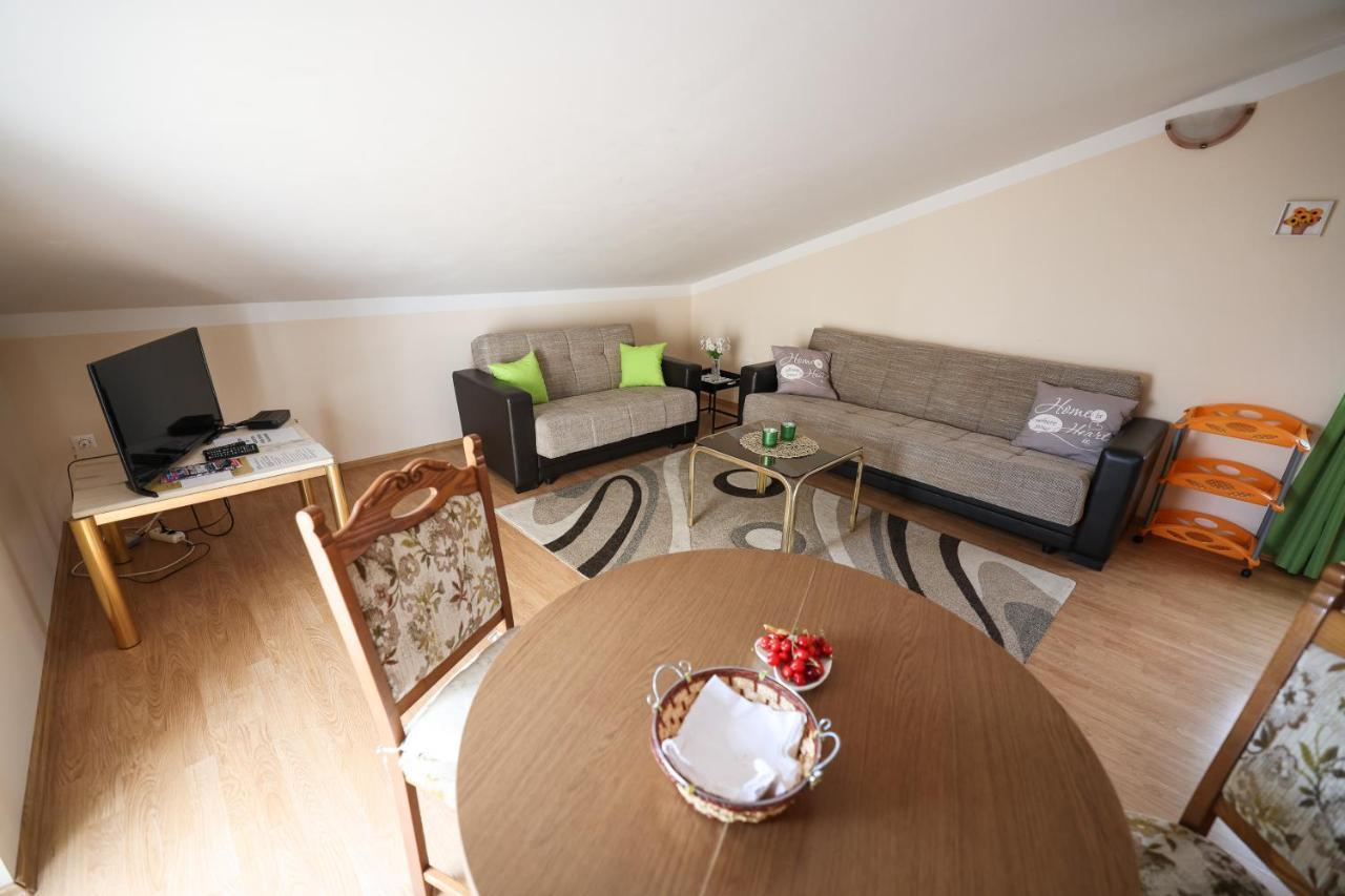 Veronika Apartment