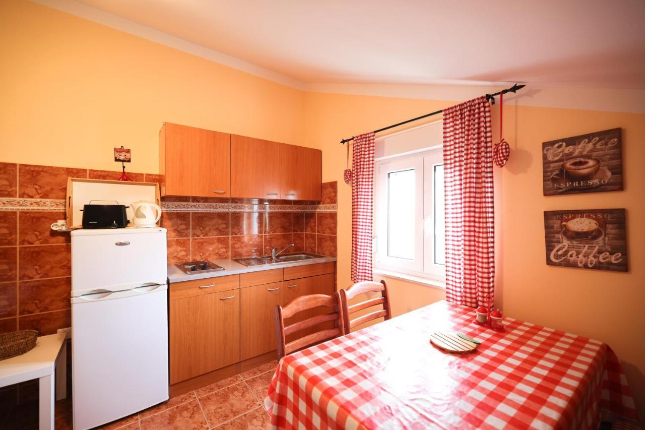 Veronika Apartment