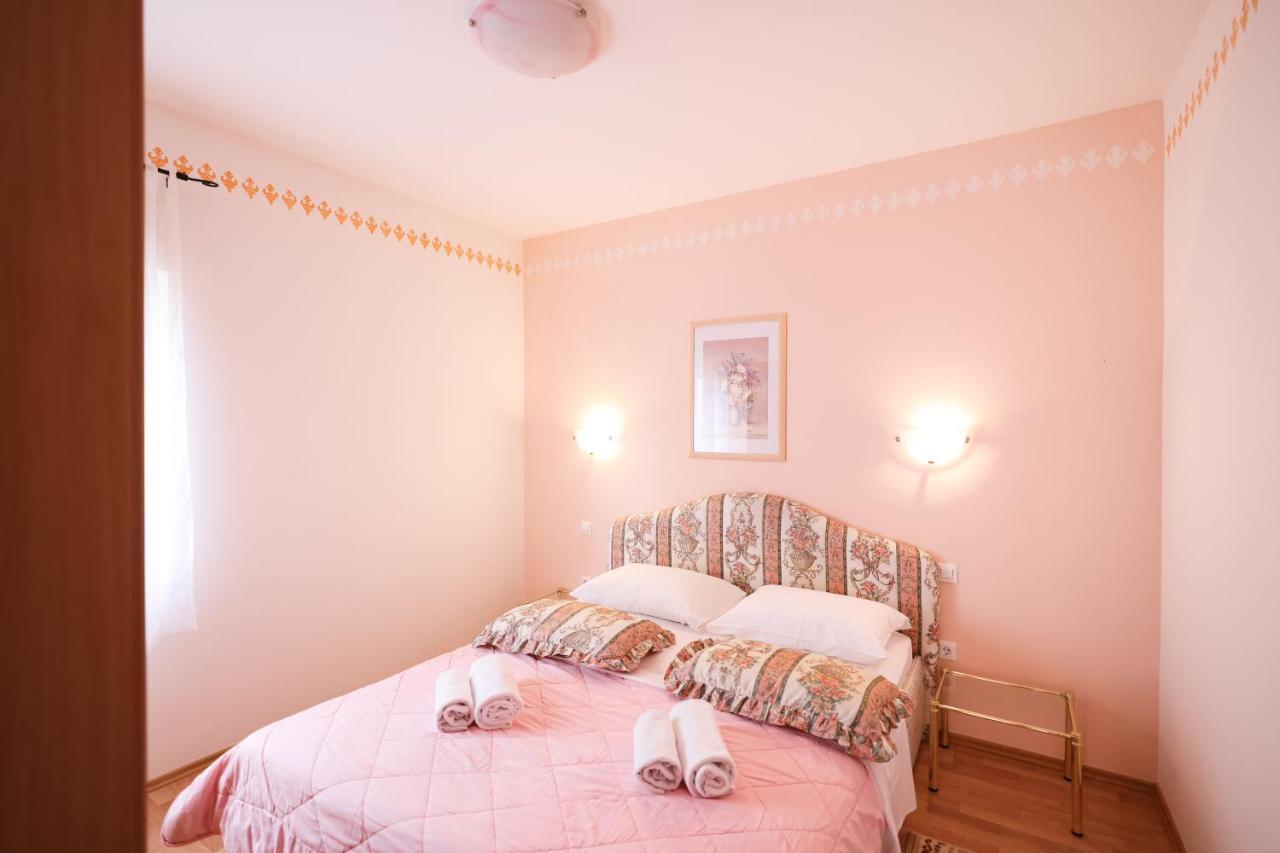 Veronika Apartment